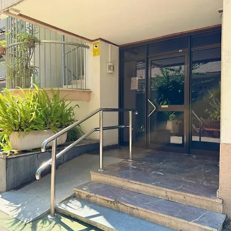 Apartsalou Bilbao Lägenhet *